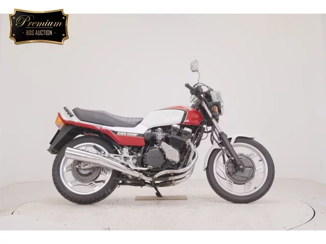 Honda CBX550 лот № 7524 оценка 4  с аукциона в Японии