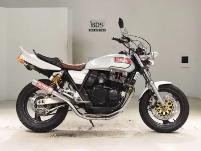 Yamaha XJR400  с аукциона в Японии