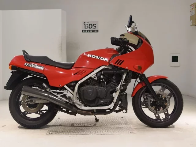 Honda VF1000F лот № 2697 оценка 4  с аукциона в Японии
