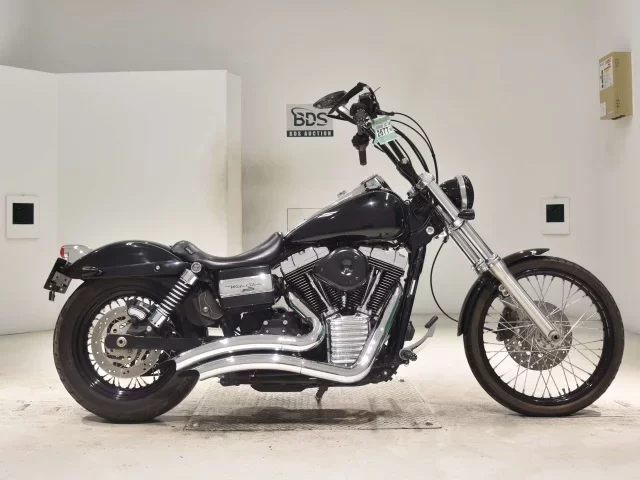Harley-Davidson HARLEY FXDWG1580 лот № 2677 оценка 4  с аукциона в Японии