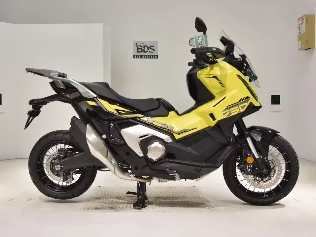 Honda X-ADV750-2 лот № 5092 оценка 7  с аукциона в Японии
