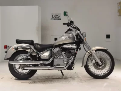 Suzuki INTRUDER 250  с аукциона в Японии