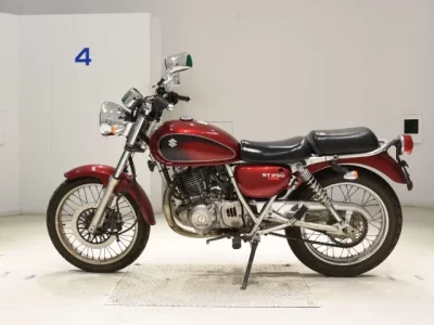 Suzuki ST250E  с аукциона в Японии