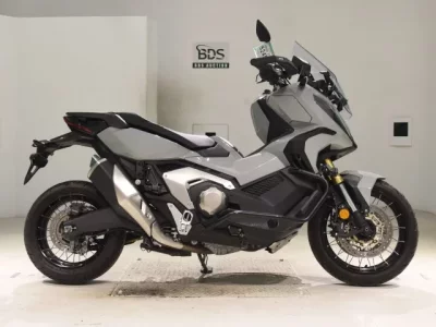 Honda X-ADV750-2