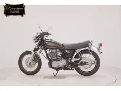 Yamaha SR400-5 лот № 7543 оценка 4  с аукциона в Японии 2