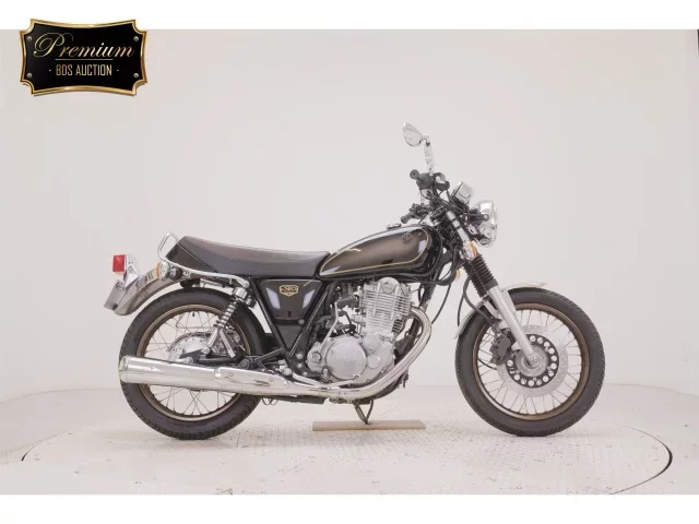 Yamaha SR400-5 лот № 7543 оценка 4  с аукциона в Японии