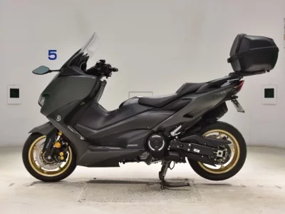 Yamaha T-MAX560T лот № 5015 оценка 5  с аукциона в Японии 2