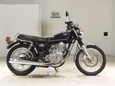 Yamaha SR400-3