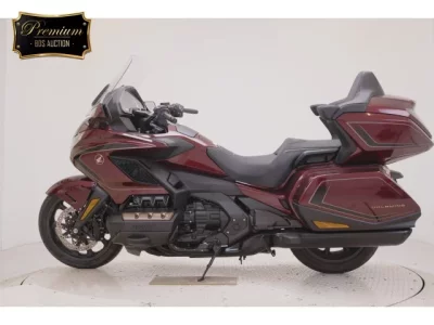 Honda GL1800 TOUR D  с аукциона в Японии