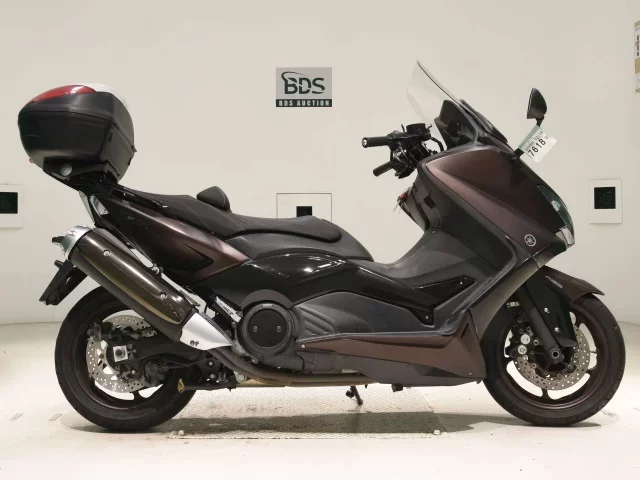 Yamaha T-MAX530 ABS лот № 7618 оценка 4  с аукциона в Японии