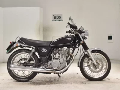 Yamaha SR400-3