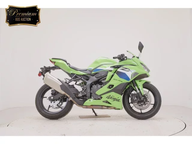 Kawasaki ZX-4RR лот № 2502 оценка 7  с аукциона в Японии