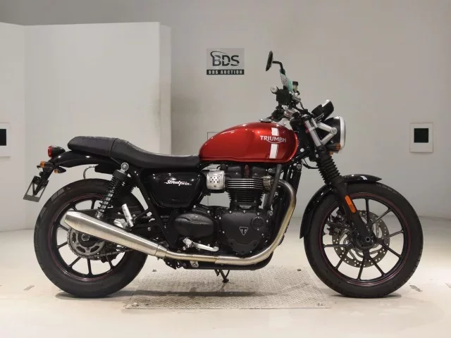 Triumph  STREET TWIN лот № 0175 оценка 5  с аукциона в Японии