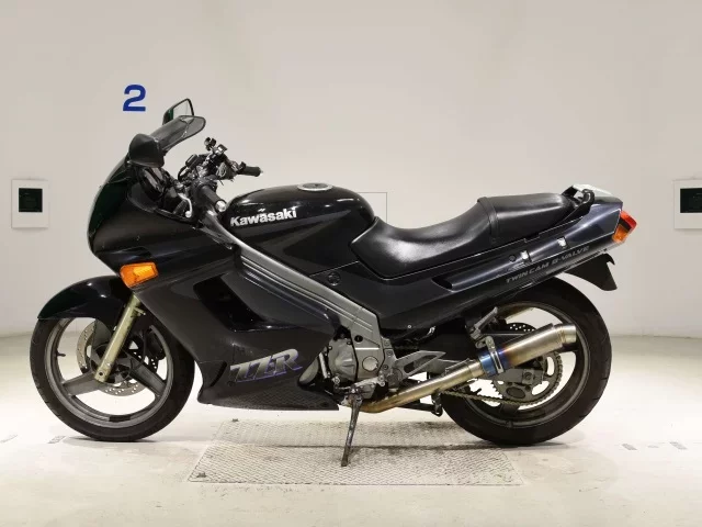 Kawasaki ZZR250