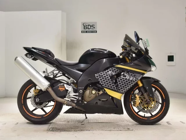 Kawasaki ZX-10R лот № 0193 оценка 4  с аукциона в Японии
