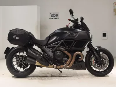 Ducati DUCATI DIAVEL DARK