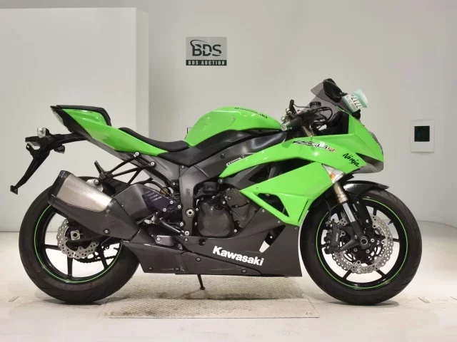Kawasaki ZX-6R лот № 7717 оценка 4  с аукциона в Японии