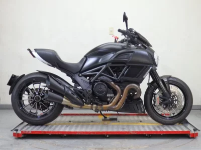 Ducati DUCATI DIAVEL DARK