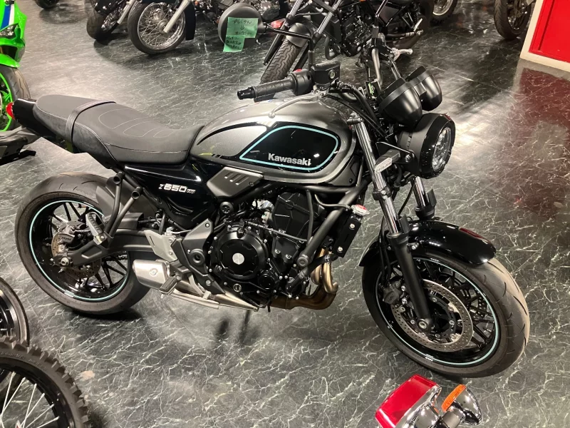 Kawasaki Z650RS