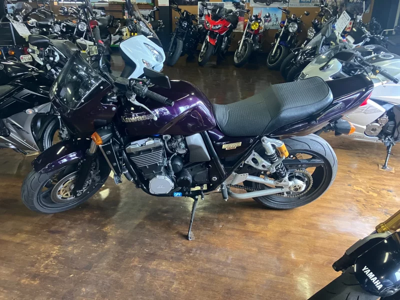 Kawasaki ZRX1100