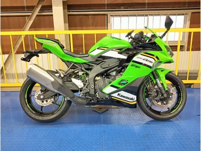 Kawasaki NINJA ZX-4RR