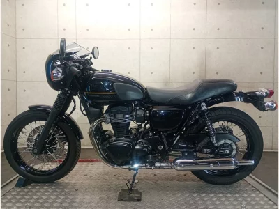 Kawasaki W800 CAFE