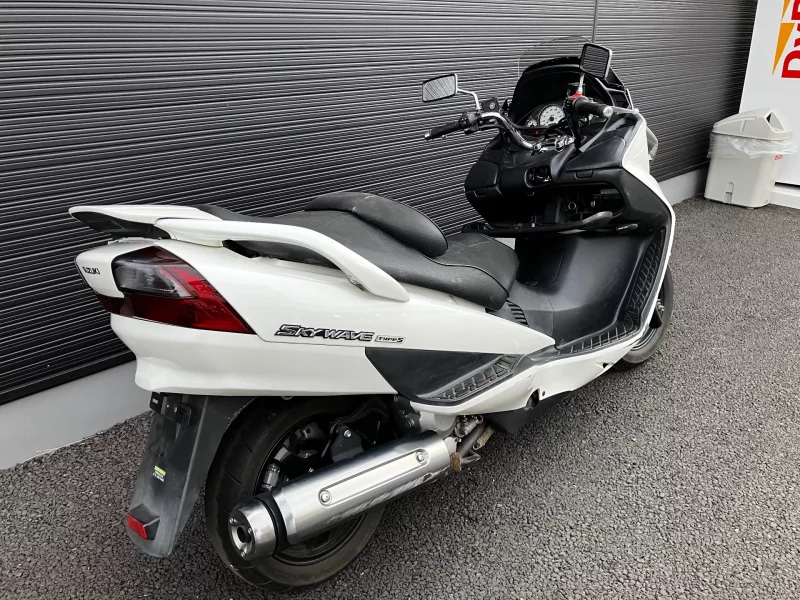 Suzuki SKYWAVE 250S-1