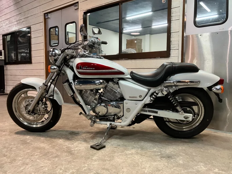 Honda V-TWIN MAGNA