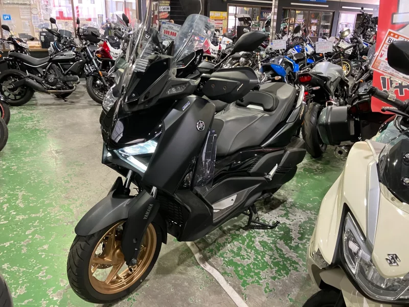 Yamaha XMAX