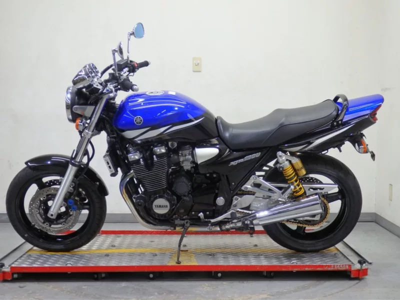 Yamaha XJR1300
