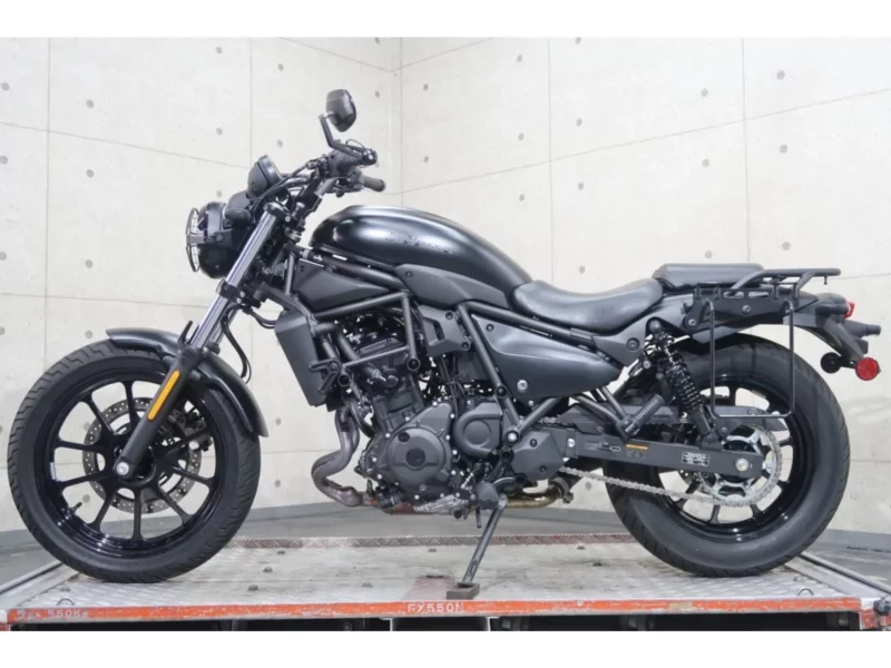 Kawasaki ELIMINATOR 400-1
