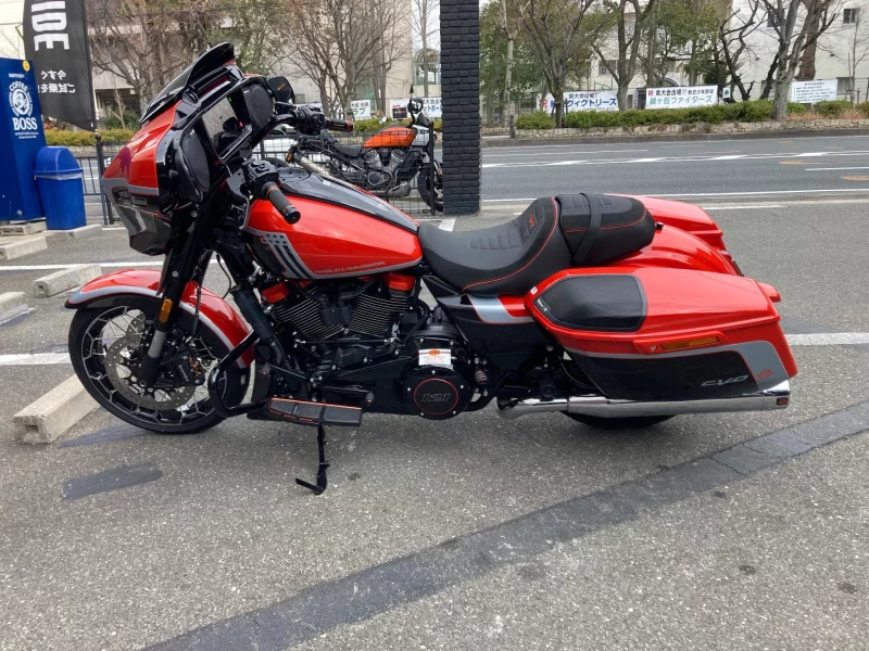 Harley-Davidson HARLEY FLHXSE CVO