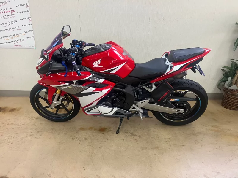Honda CBR250RR