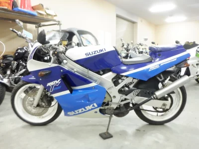 Suzuki RGV250