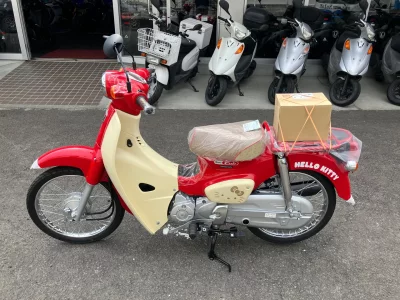 Honda SUPER CUB 50 HELLOKITTY