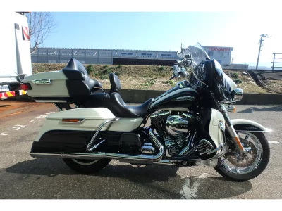 Harley-Davidson HARLEY FLHTCU TC