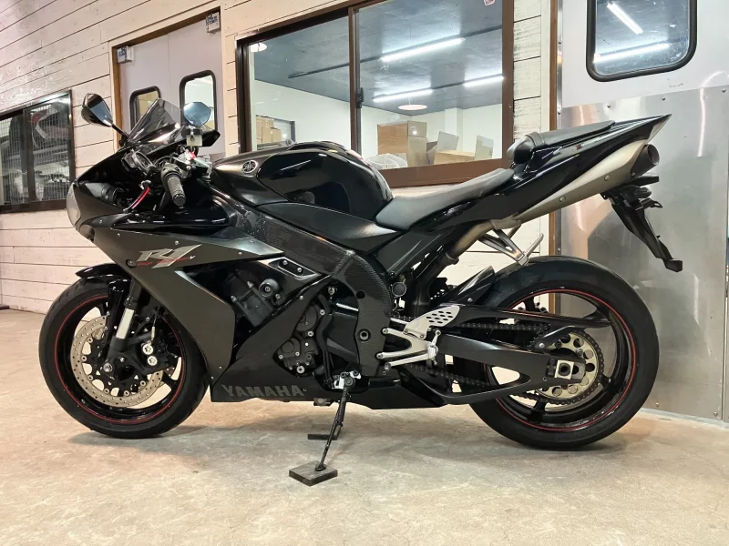 Yamaha YZF-R1