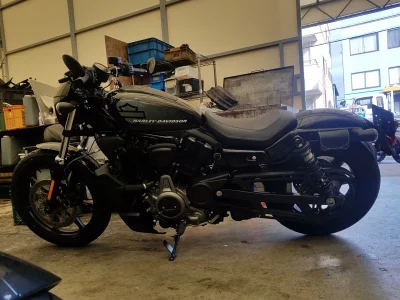 Harley-Davidson HARLEY RH975 NIGHT STAR