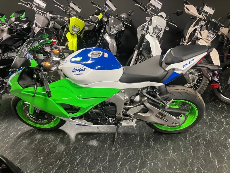 Kawasaki NINJA ZX-6R