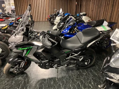 Kawasaki VERSYS 1100 SE