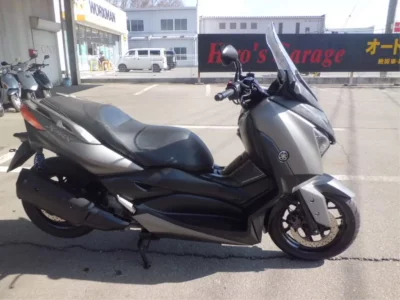 Yamaha XMAX