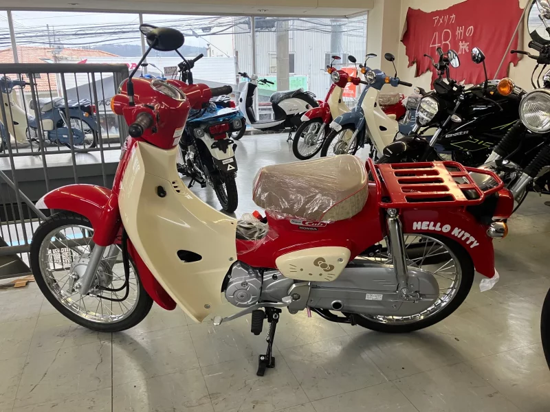 Honda SUPER CUB 50 HELLOKITTY