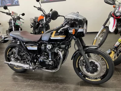 Kawasaki W800 CAFE