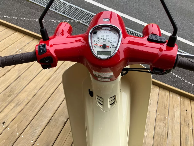 Honda SUPER CUB 110 HELLOKITTY