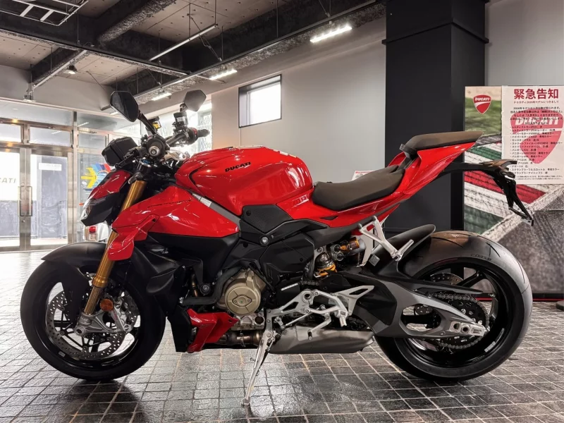 Ducati DUCATI STREET FIGHTER V4S