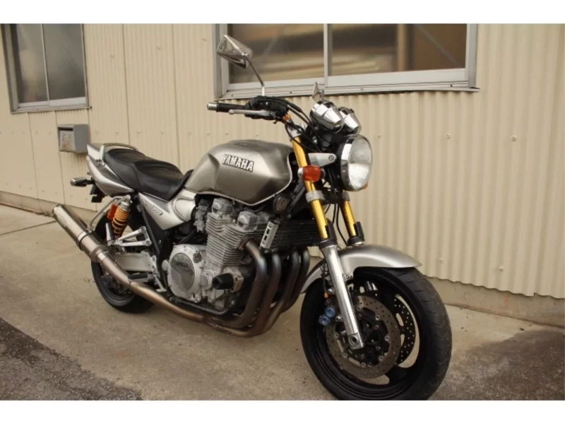 Yamaha XJR1300