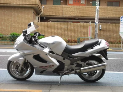 Kawasaki ZZR1200
