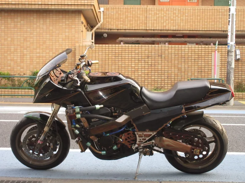 Kawasaki GPZ900R