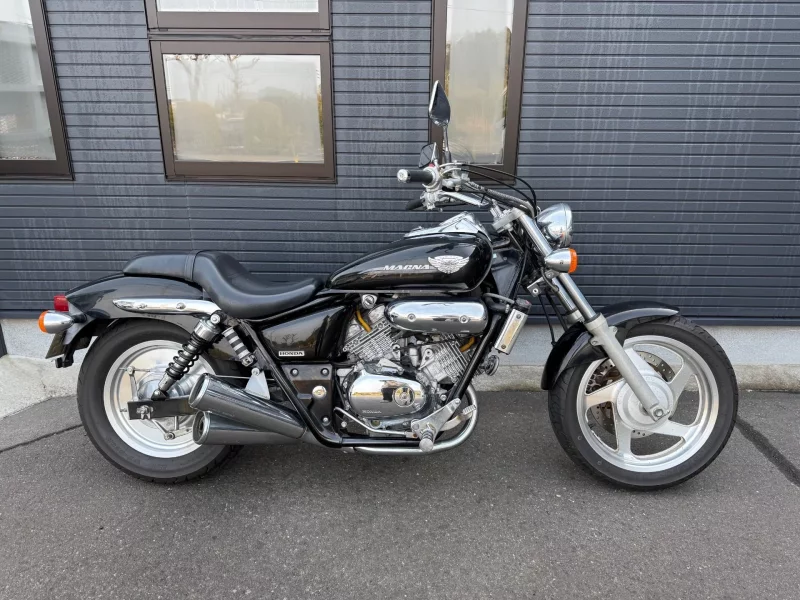 Honda V-TWIN MAGNA