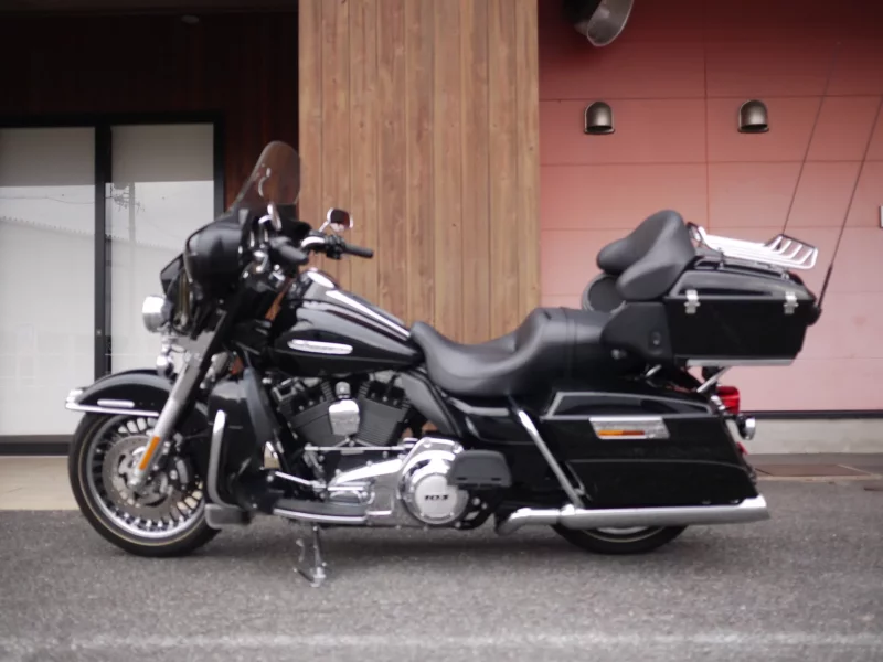 Harley-Davidson HARLEYFLHTK103